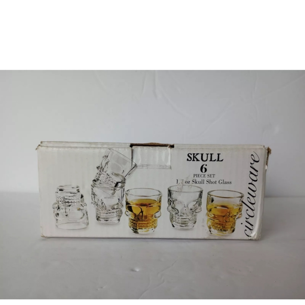Circleware Skull Face Clear Whiskey Shot Glasses  1.75 oz Set of 6